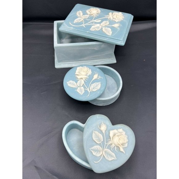Set (3) Soapstone Jewelry Trinket Boxes Roses Blue Design Gifts Int’l 1974 Large - Picture 2 of 12